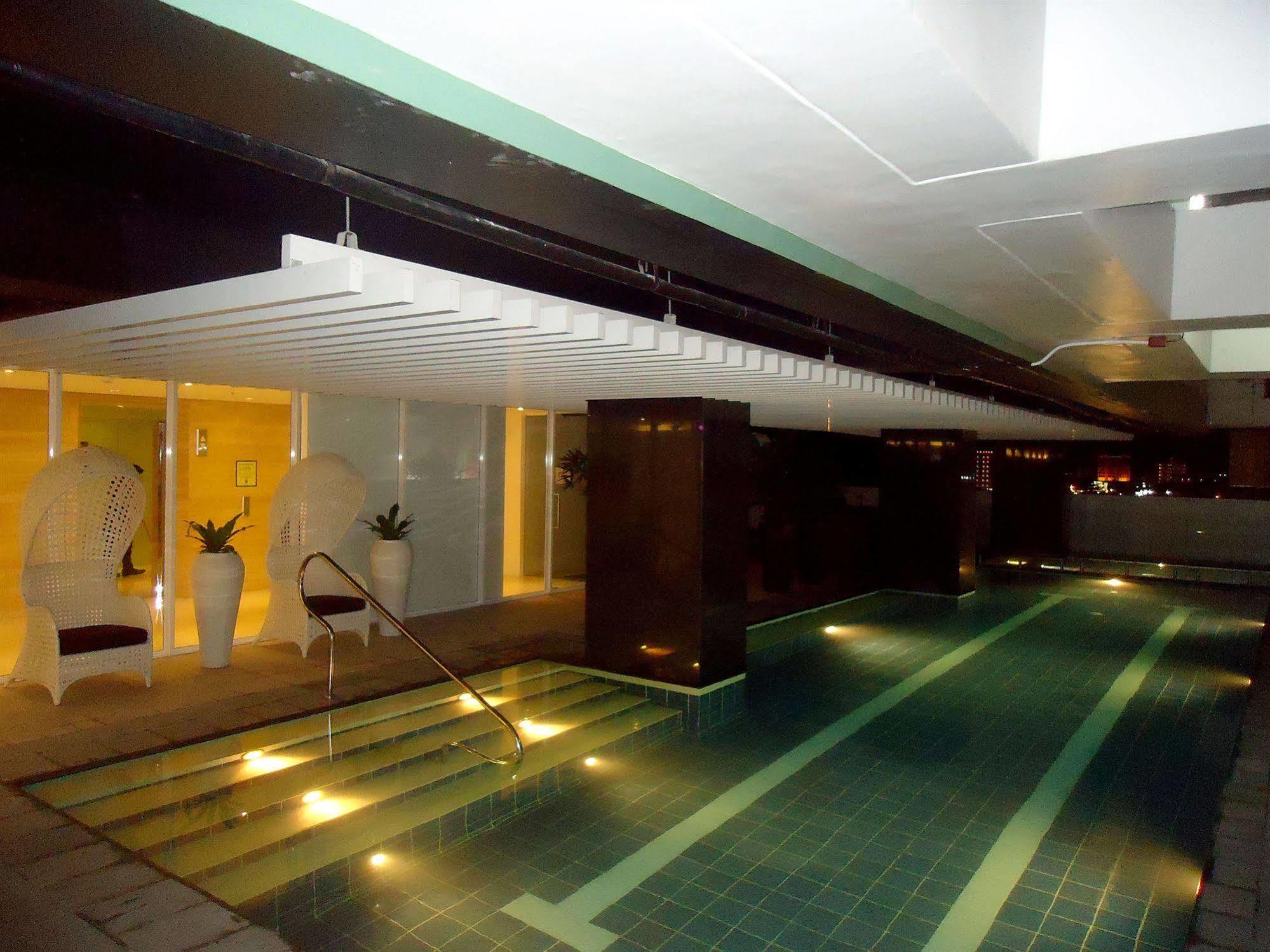 Injap Tower Hotel Iloilo City Exterior photo
