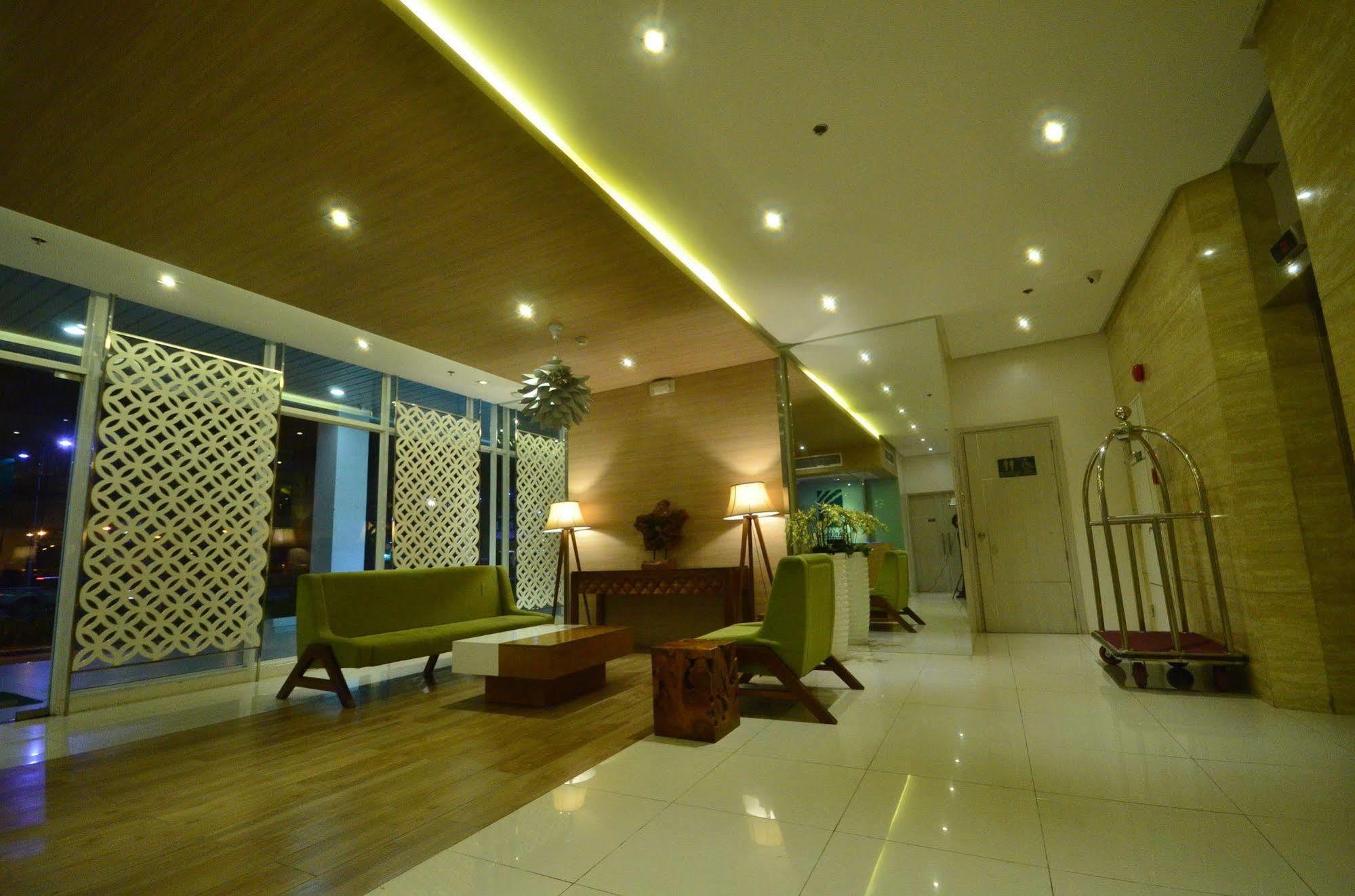Injap Tower Hotel Iloilo City Exterior photo